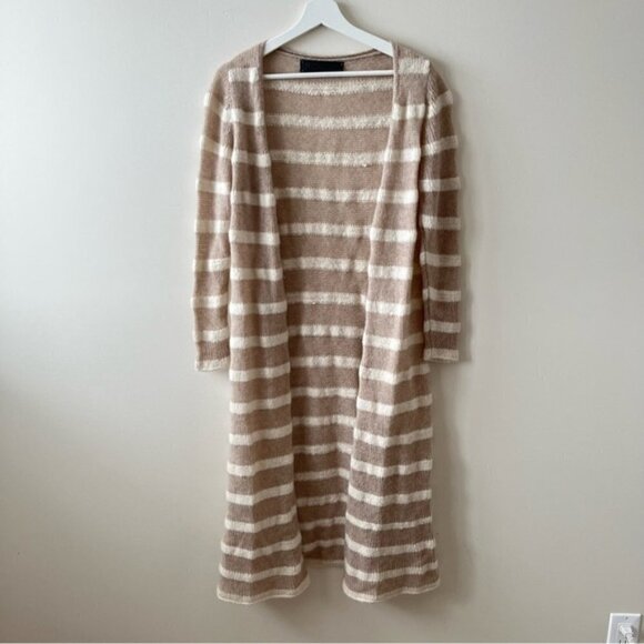 🎥 Guilty Party TV Show THE ELDER STATESMAN Cashmere Cardigan - Picture 5 of 11